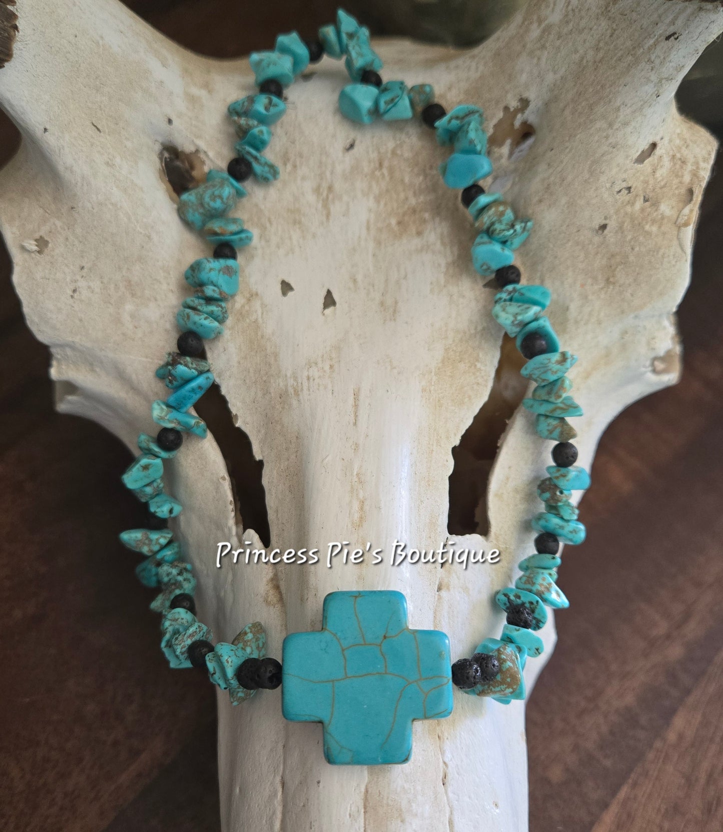 Bold Bandita Choker