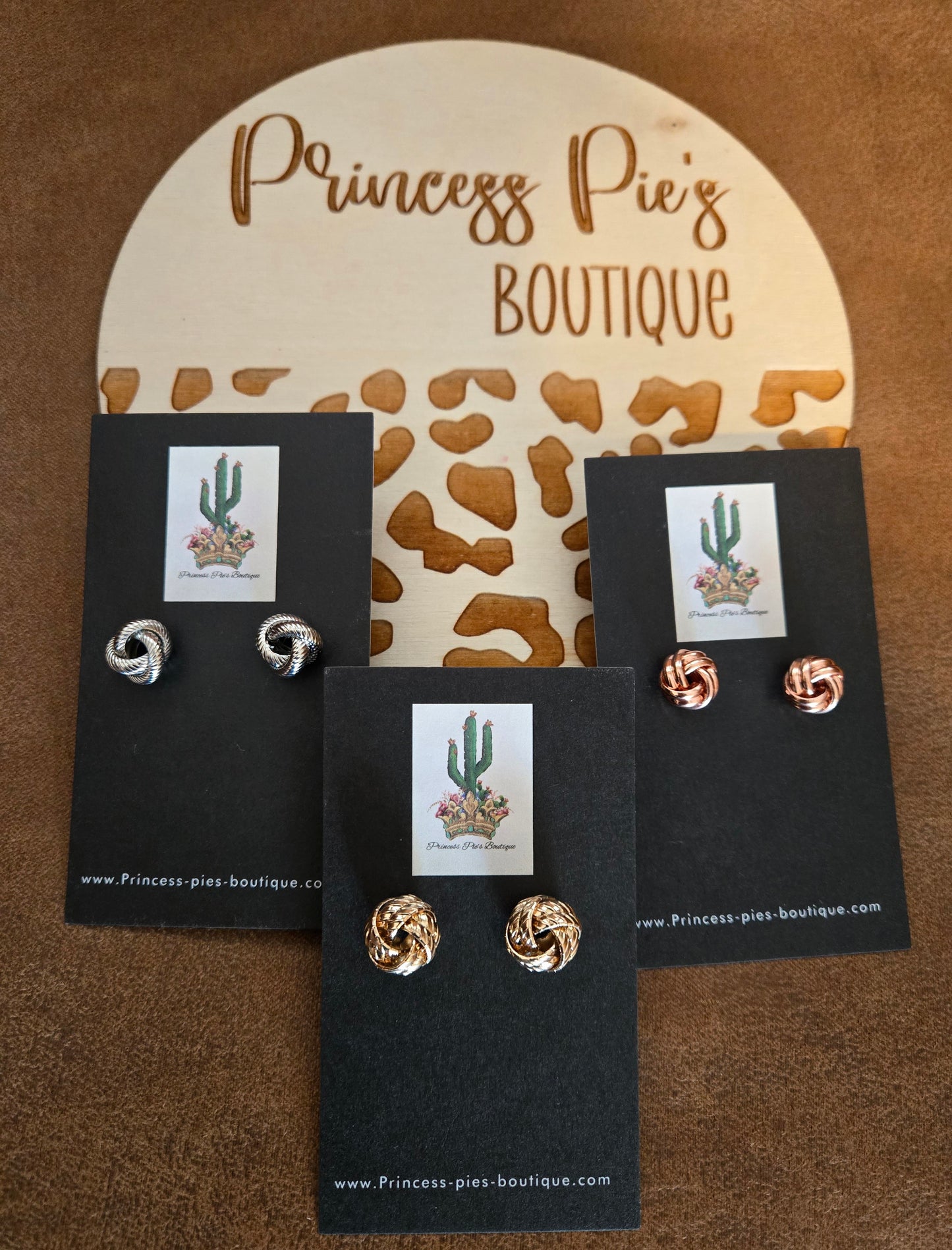Knot Studs